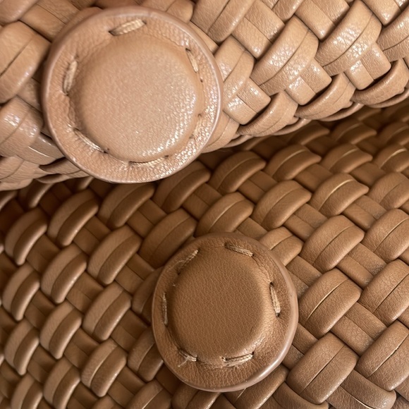 Vegan leaders woven tote with case- Tan - Picture 3 of 8